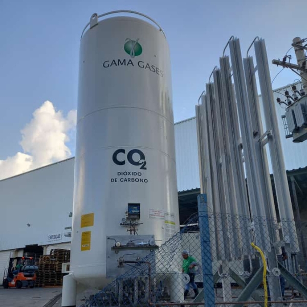 Somos especialistas no fornecimento de Dióxido de Carbono (CO₂) Líquido, oferecendo produtos com máxima eficiência e qualidade.