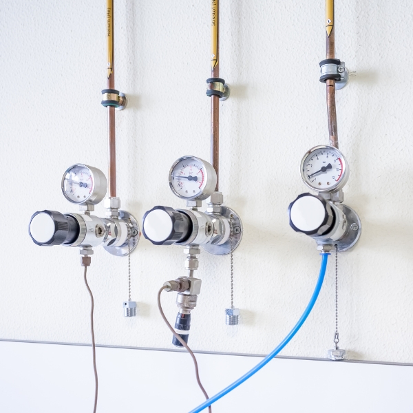 Fornecemos equipamentos para gases especiais, atendendo a uma ampla variedade de indústrias que exigem produtos de alta qualidade e eficiência.
