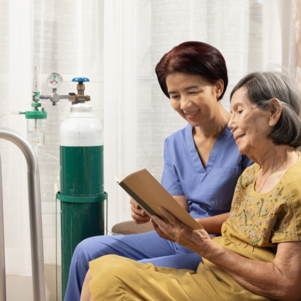 Revendemos equipamentos para atenção domiciliar, oferecendo soluções de alta qualidade que garantem o bem-estar e a segurança dos pacientes em casa.